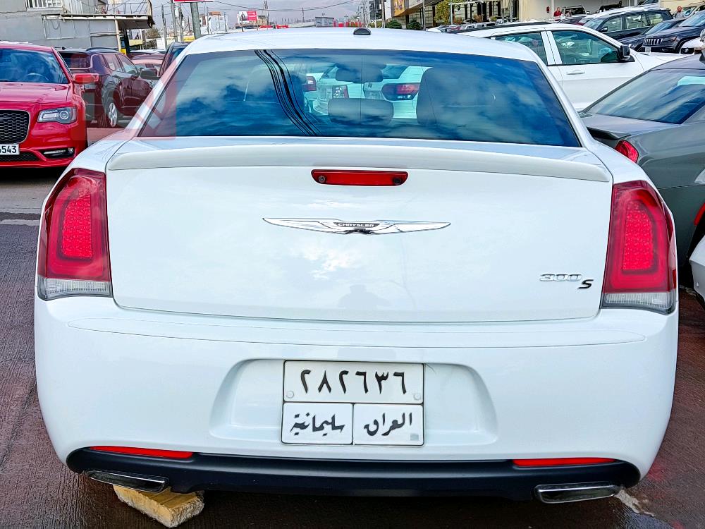 كرايسلر 300